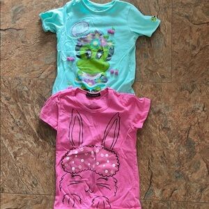 Bundle of 2 kids t-shirts. Size 6.